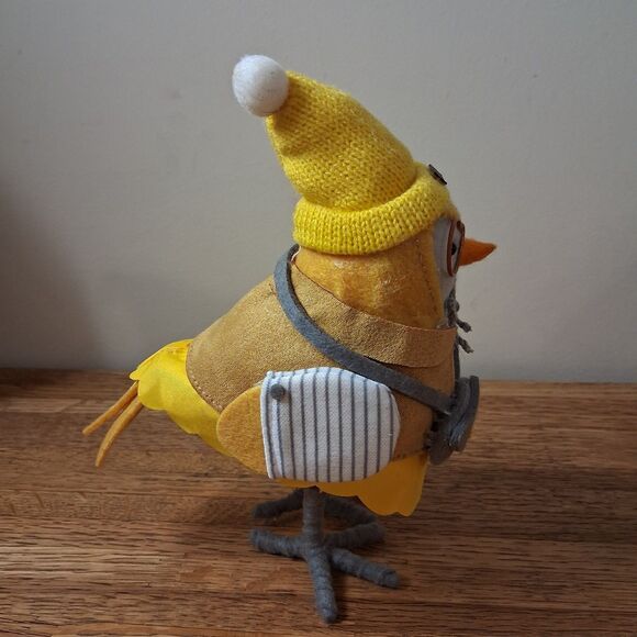Target Hyde and Eek! "Apple" Featherly Friends 2023 Yellow Hat Fabric Bird - NEW - Picture 2 of 7